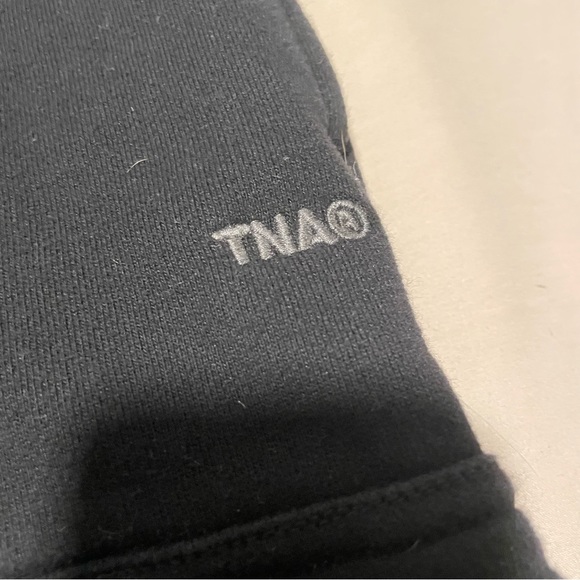 Aritzia mega cargo sweats regular - Picture 3 of 4